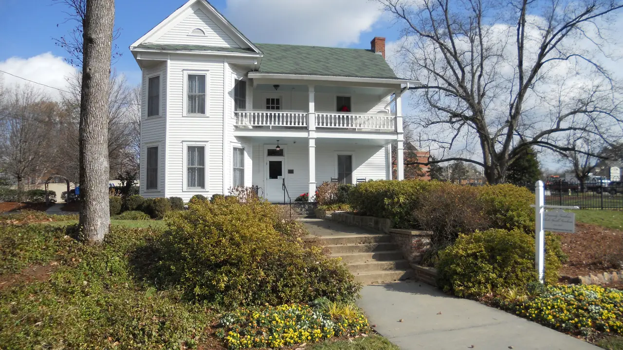 Historic Dunwoody Farmhouse, Dunwoody